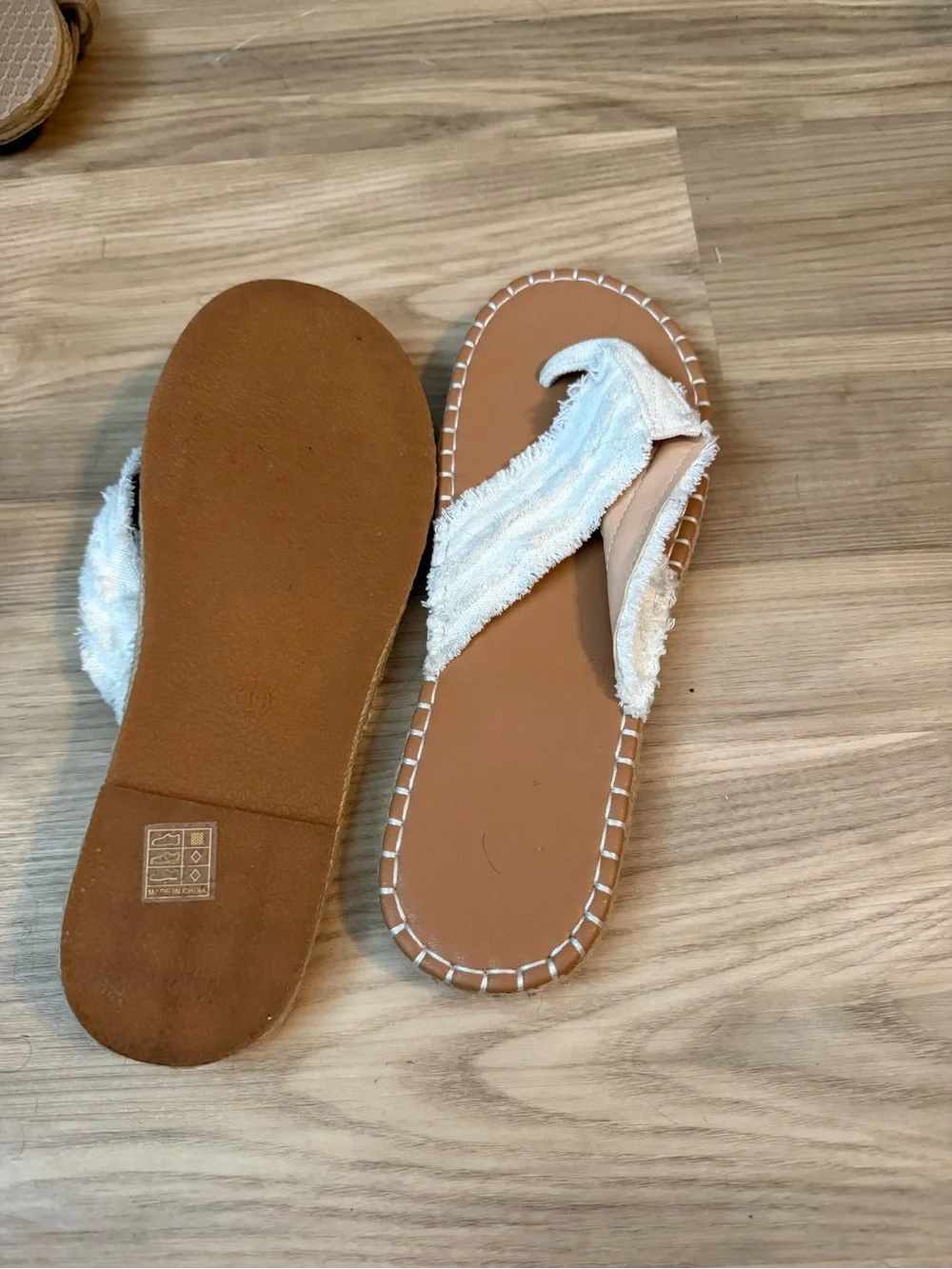 White Frayed Fabric Thong Sandals - Women's Casual Slip-On